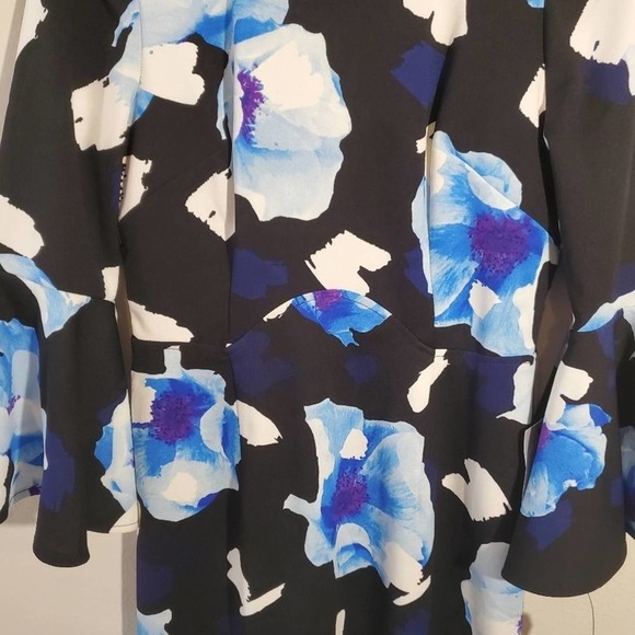 Maggy London Floral Bell Sleeve Dress‎ Sz 4 - Picture 4 of 7